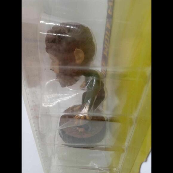 Universal Studios Monsters Little Big Heads - The Wolf Man - Series 1 - Sideshow - Picture 4 of 5